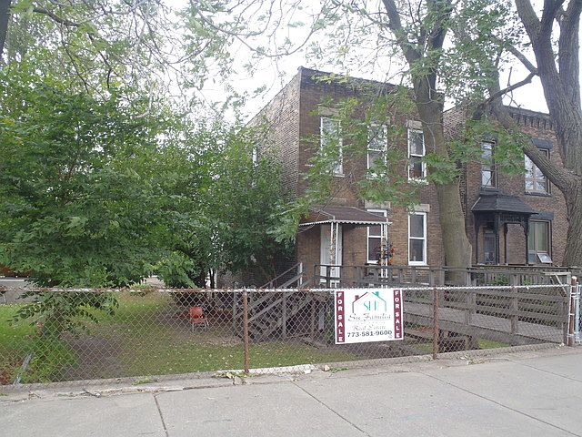 2nd image of 3348 S Archer Ave