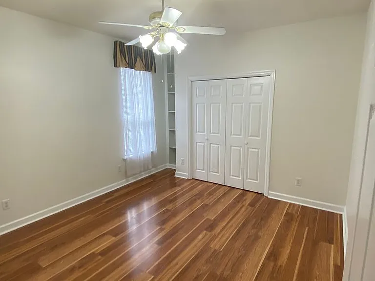4545 Reigate Ct — Photo 13
