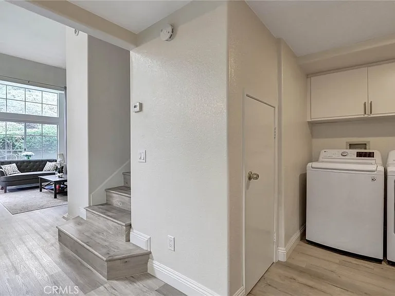6 Nightingale Dr — Photo 19