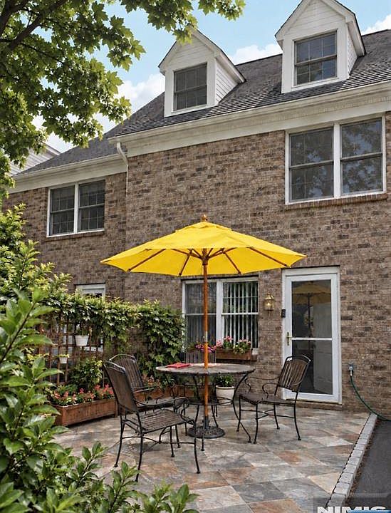 1st image of 56 Hawthorne Avenue #B