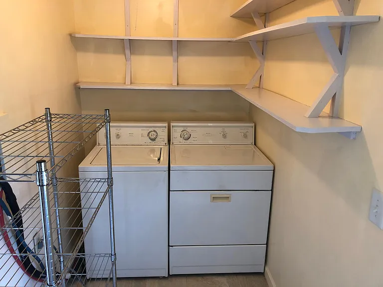 1337 Ashbrook Pl — Photo 3
