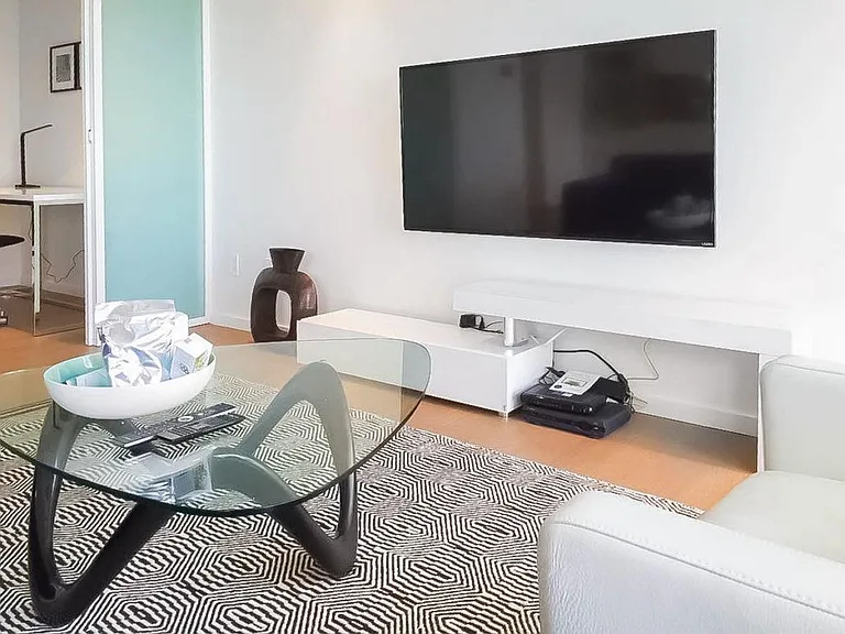 1151 Georgia St W #4901 — Photo 5