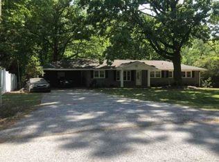 303 Englewood Cir, Starr, SC 29684
