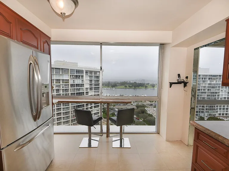 1760 Avenida Del Mundo #1409 — Photo 8