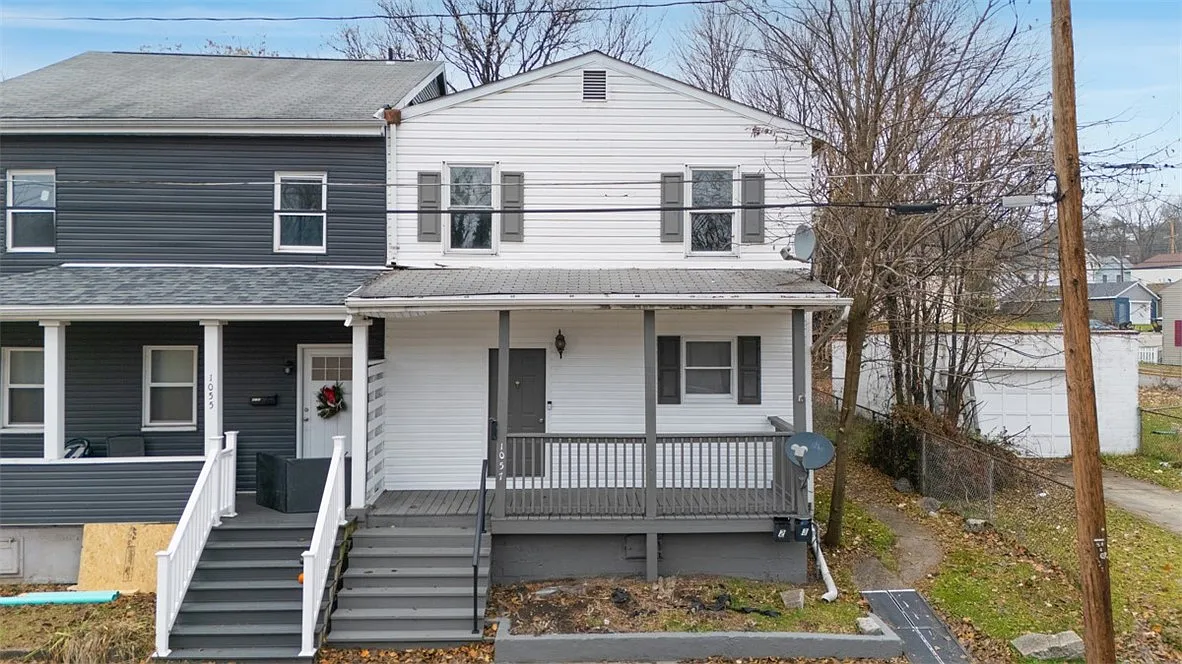 1057 Keene St photo 1