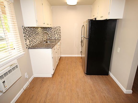 4th image of 4963 Campbell Ave APT 25