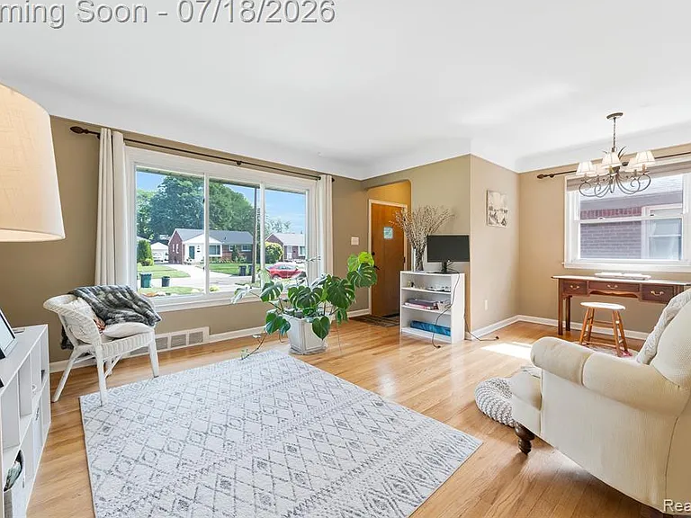 437 W Sunnybrook Dr — Photo 12