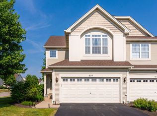 610 Buckboard Ln, Sycamore, IL 60178