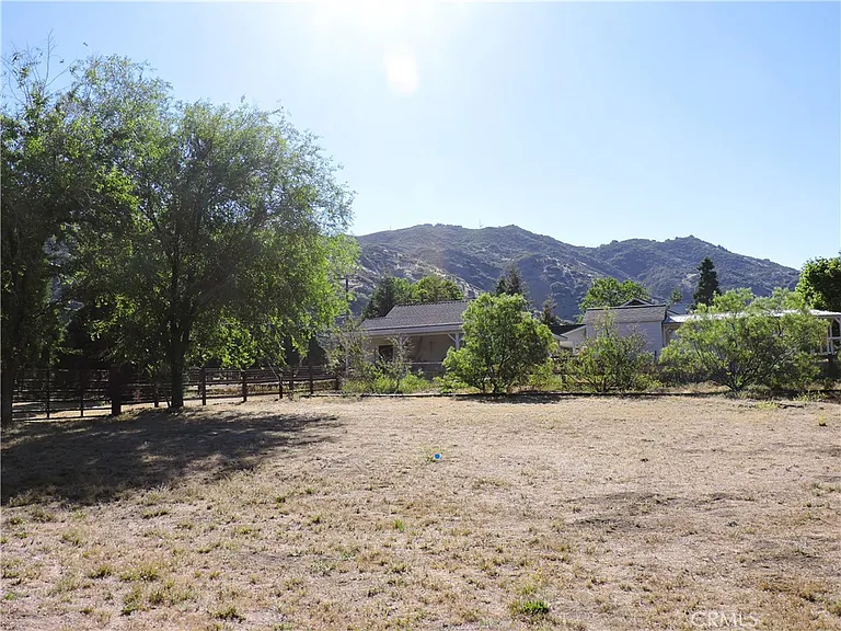 26931 Columbia Way — Photo 15