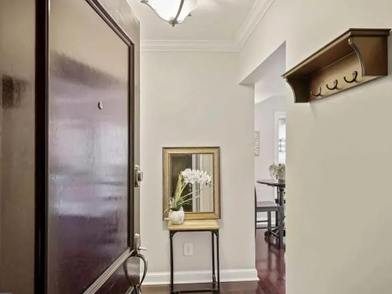 719 S Saint Asaph St #206 — Photo 7