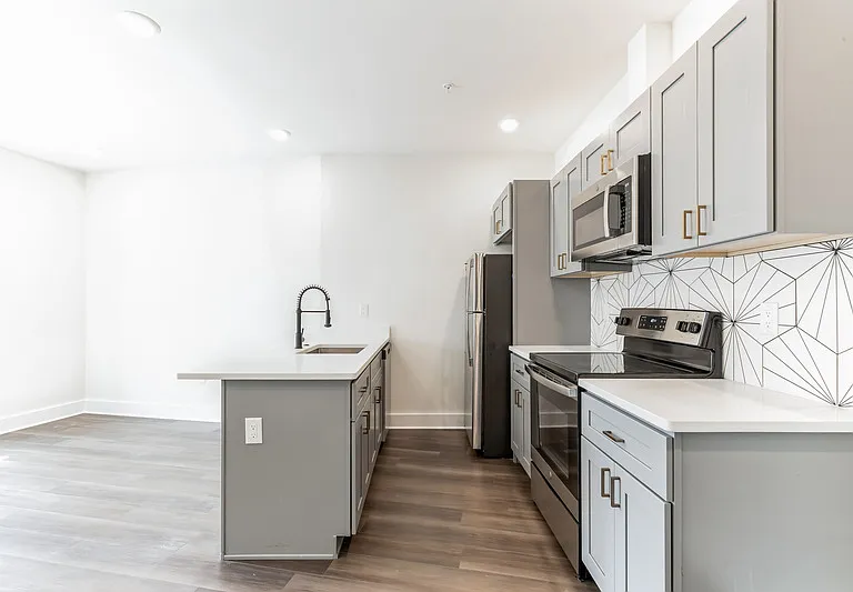 7620 Ridge Ave #2 — Photo 7