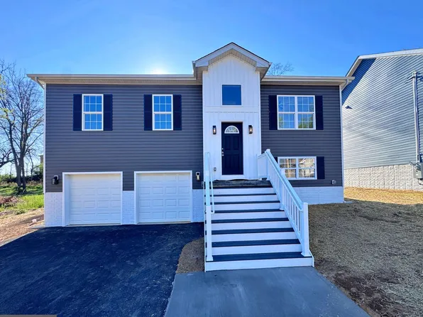 375 Burns St, Ranson, WV 25438