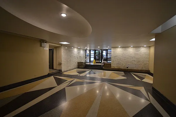 Rented by Silverstein Collection LLC  | media 9