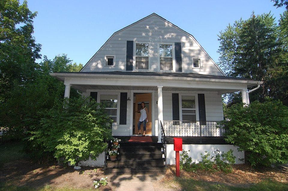 1st image of 2615 Hermansau St
