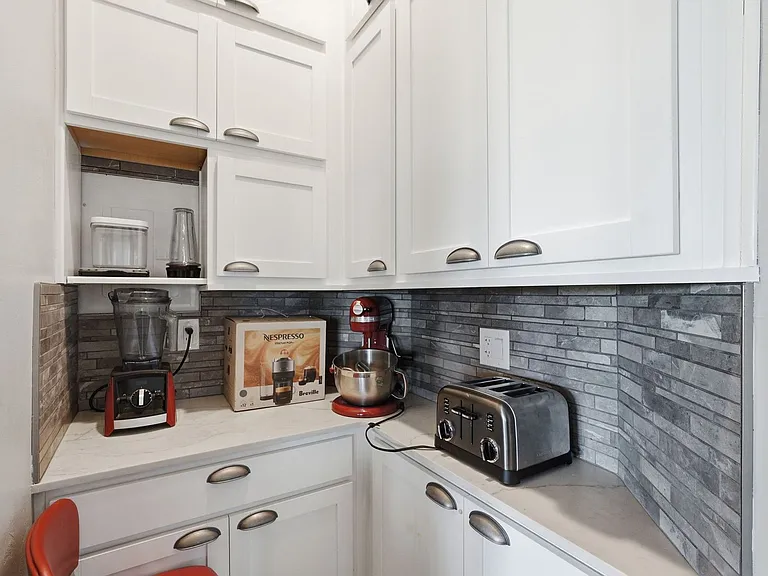 5405 N Houghton Rd — Photo 18