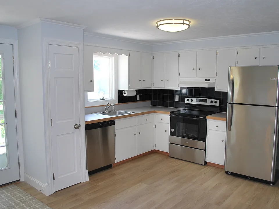 316 Rollstone Rd #B