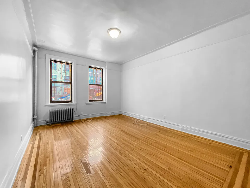 555 Fort Washington Ave #2AA