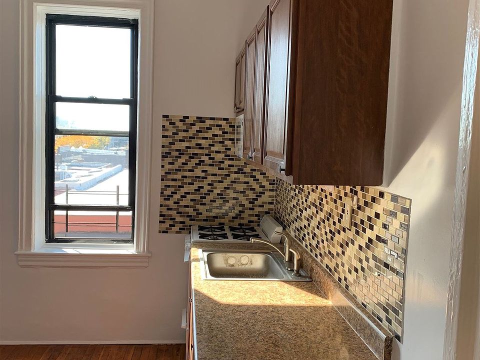 kitchen with new backsplash