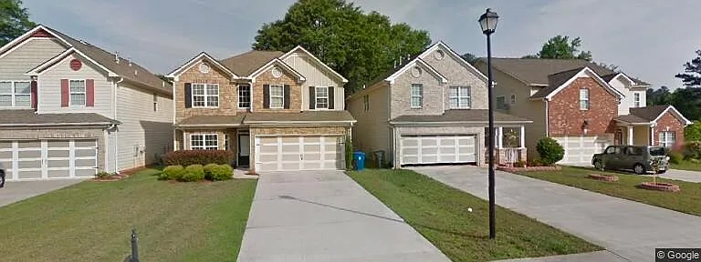 4 bed, 2.5 bath, 2533 sqft, $2,299 — Photo 1