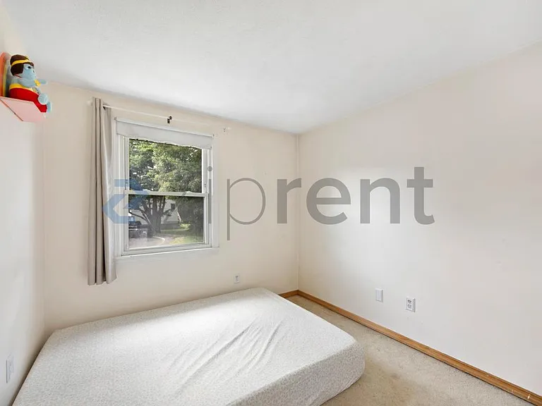 12 Thomas St — Photo 20