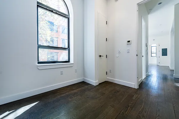 Rented by Nooklyn NYC LLC | media 14