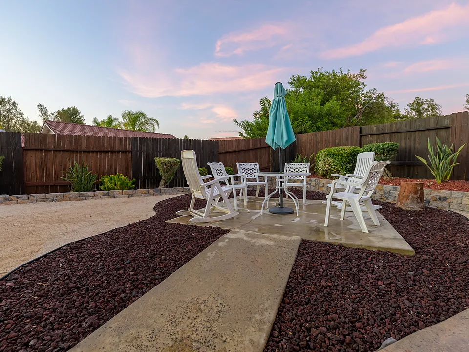 24784 Half Dome Ct