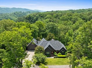 98 Mountain Tops St, Blue Ridge, GA 30513