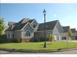 1 Avery Rd, Bloomfield, CT 06002