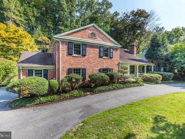 7421 Haddington Pl, Bethesda, MD 20817