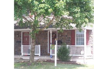 872 Main St, Pennsburg, PA 18073