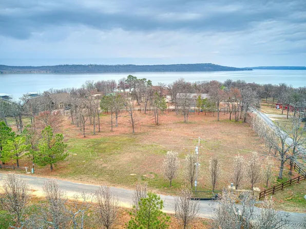 1 Channel Rd, Eufaula, OK 74432