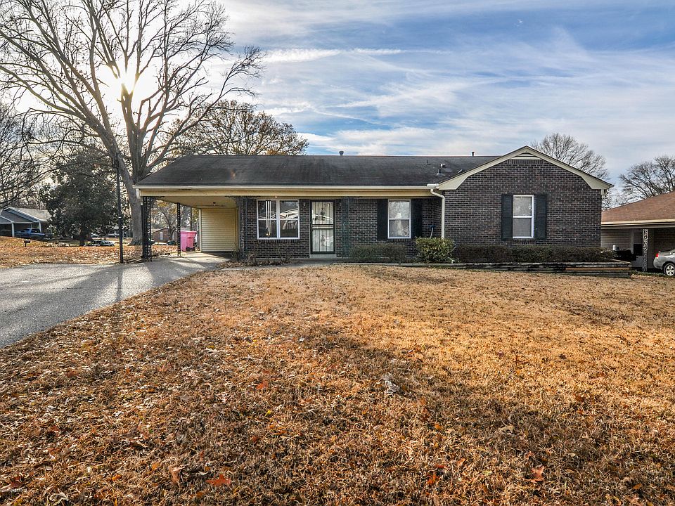 1st image of 1841 Colonial Hills Dr