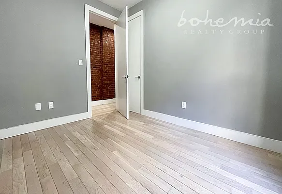 Rented by Bohemia Realty Group | media 7