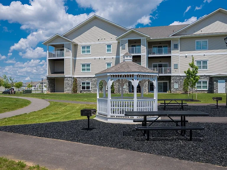 The Reserve at Collegiate Acres — Photo 8