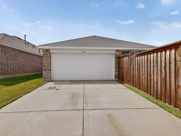 2345 Copal Dr — Photo 4