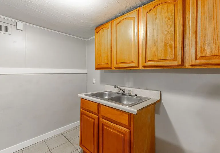 518 E Manning St #5 — Photo 18