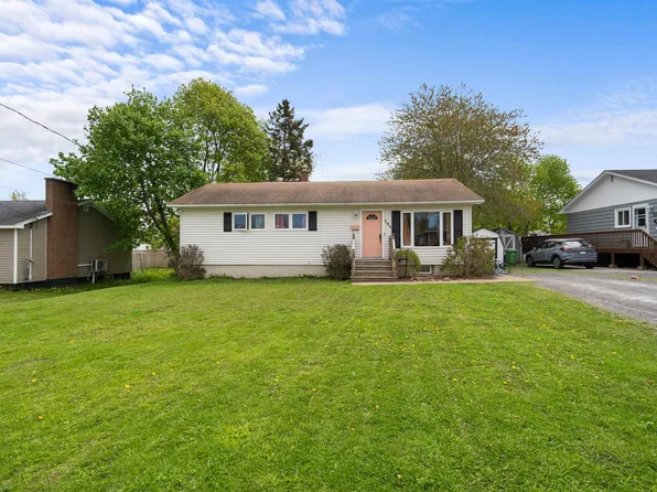 204 Cameron Ave, New Glasgow, NS B2H 1T2