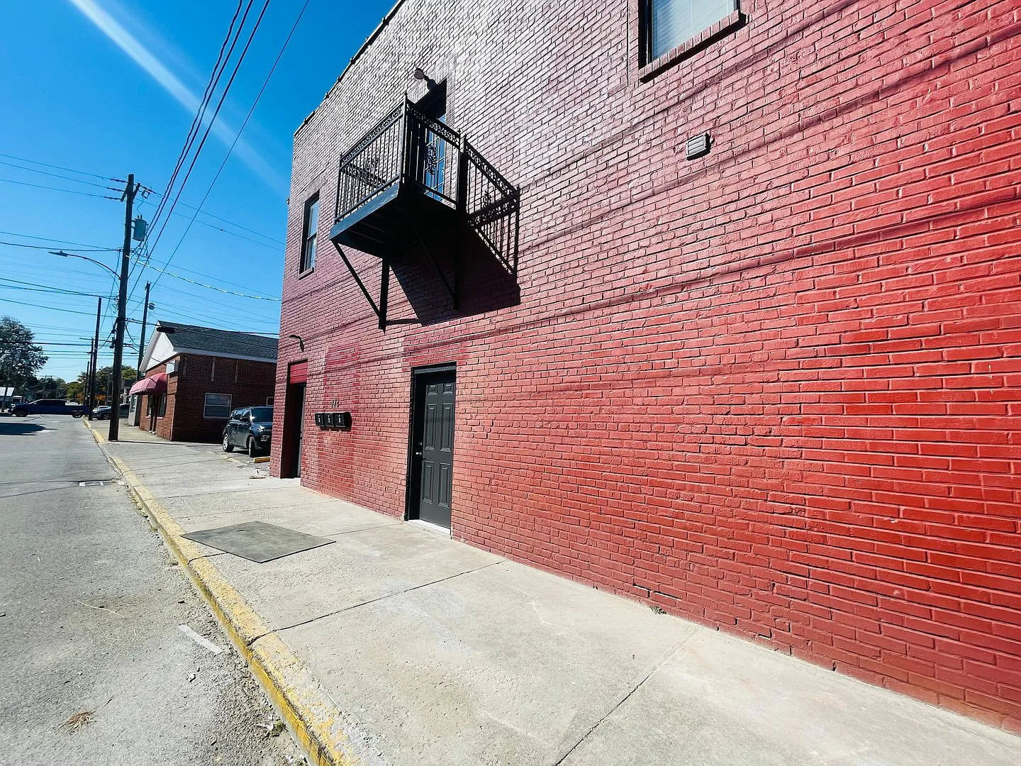 3rd & Main Apartments — Photo 2