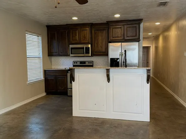 2308 Lancaster St #B, Marshall, TX 75672