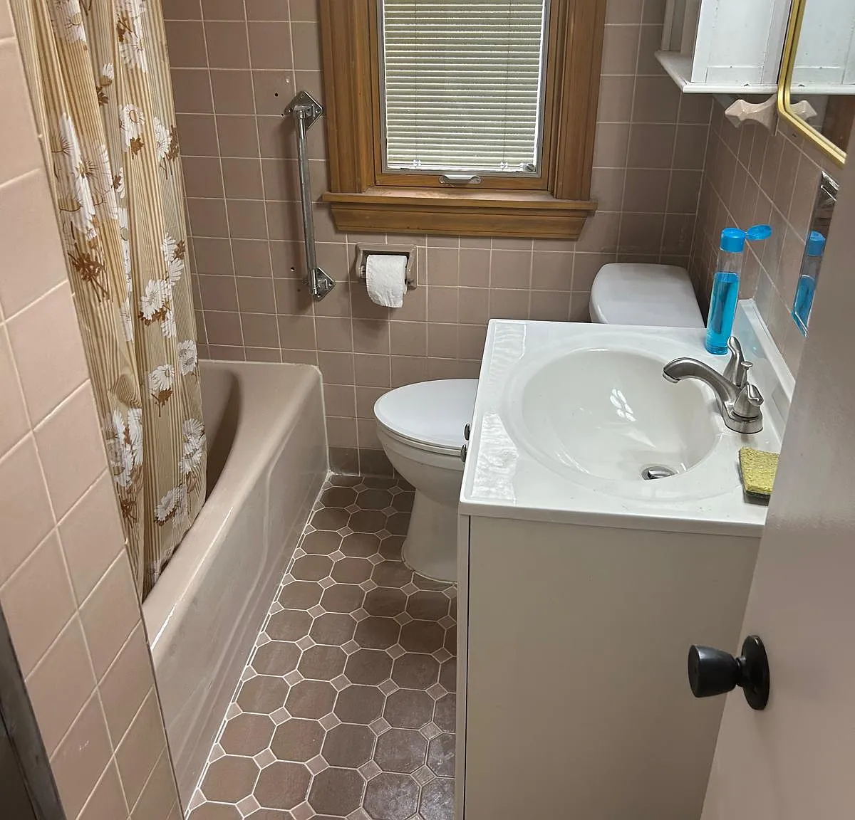 3 bed, 1488 sqft, $1,800 — Photo 3