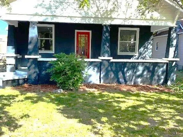 117 E Locust Street, Aurora, MO 65605