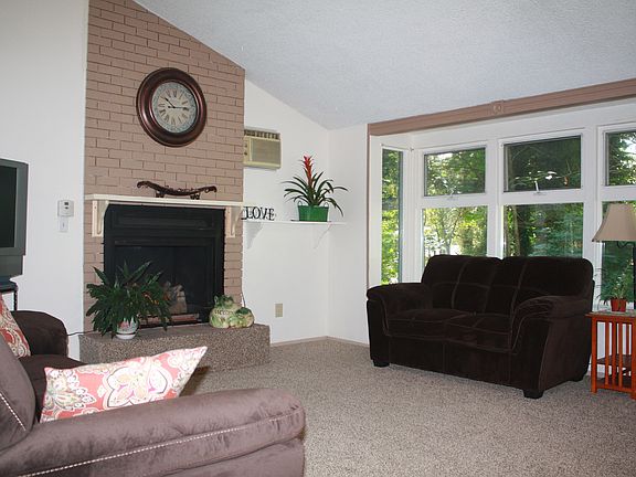 5th image of 8207 118th Street Ct SW