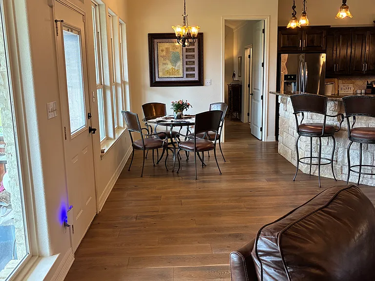 1058 Doves Landing Ct — Photo 8
