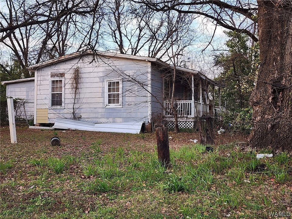 2nd image of 2622 23rd St