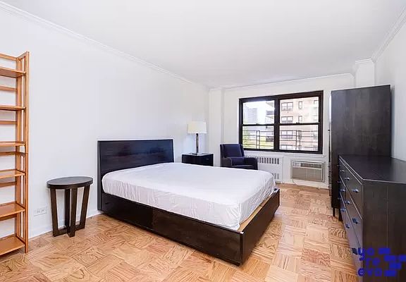 4th image of 205 W End Ave APT 6M