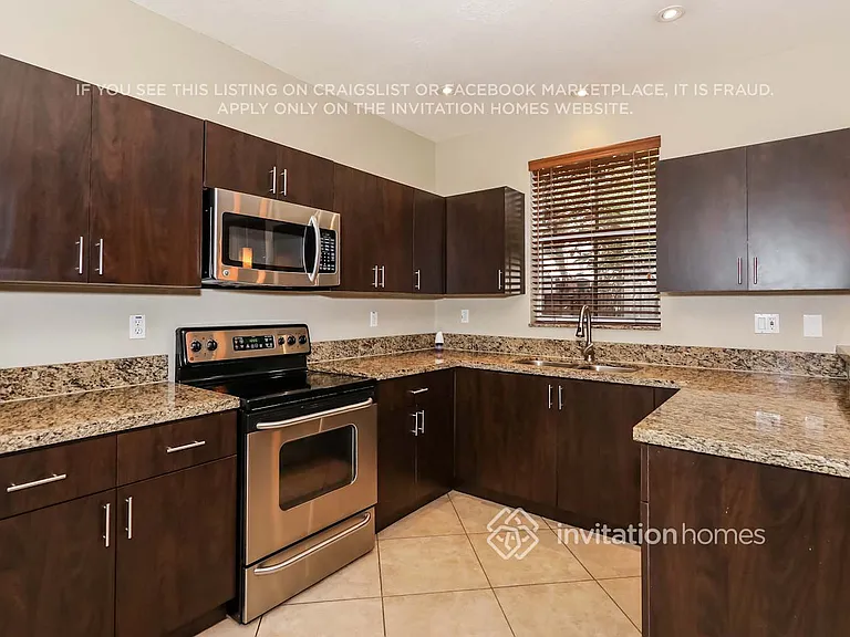 12274 SW 123rd Pl — Photo 6
