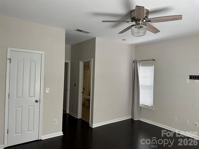 164 Parkwood Ave — Photo 13