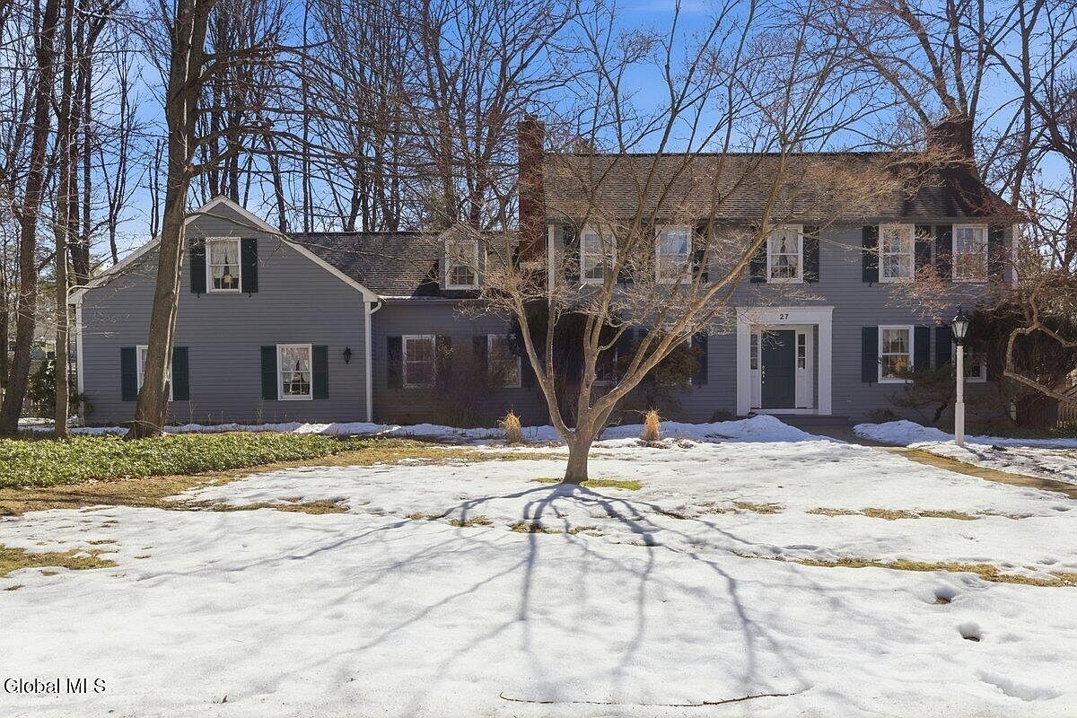 1st image of 27 Wexford Road