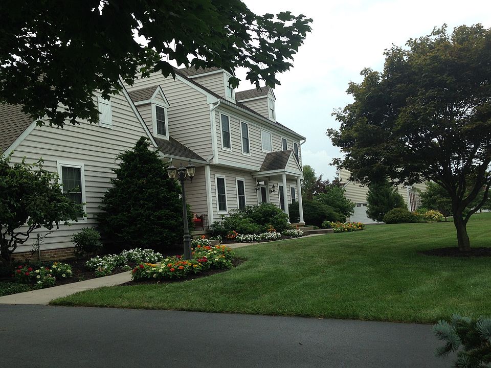 1st image of 128 Westside Ln