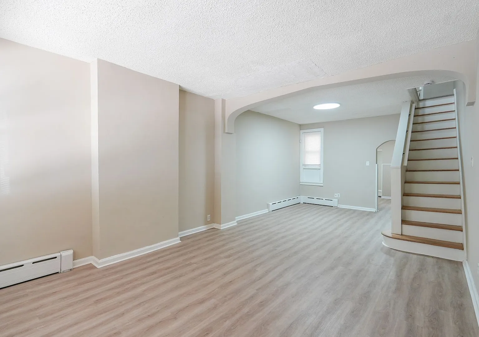 Move-In Ready 3BR/1BA in Elmwood Housing Choice Vouchers Welcome — Photo 3